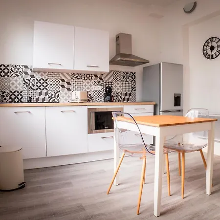 Loc'Nuit - Appartements Tout Confort - Hyper Centre Agen Exterior photo